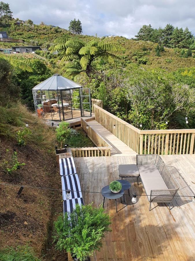 Tiny House With Greenhouse Dining Lower Hutt Exterior photo