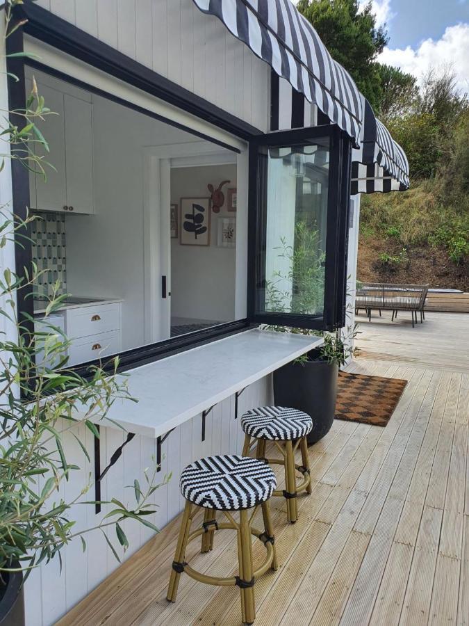 Tiny House With Greenhouse Dining Lower Hutt Exterior photo
